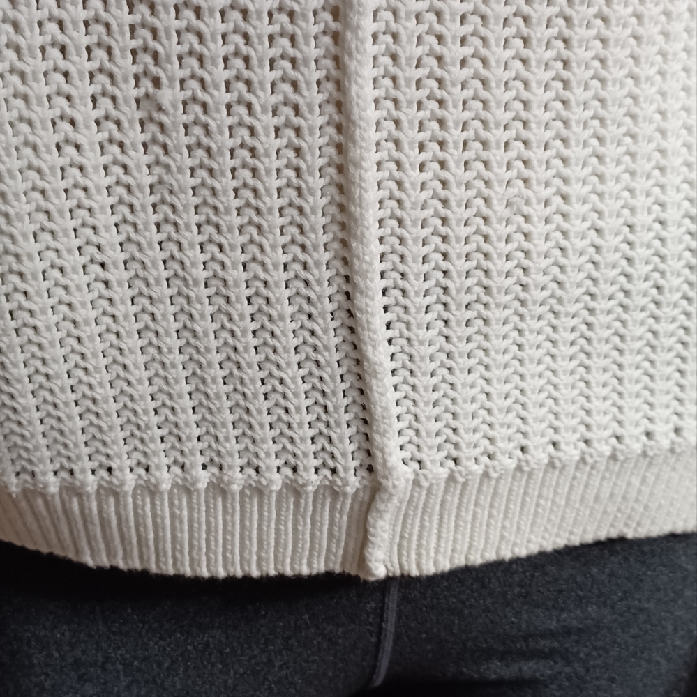 Athleta Crew Neck 3/4 lenght sleeve Sweater Off White Size M - Picture 3 of 9